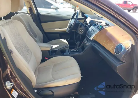 2010 Mazda Mazda6 I Sport z USA, uszkodzony, nr VIN 1YVHZ8BH4A5M04928